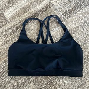 Lululemon size 8 sports bra